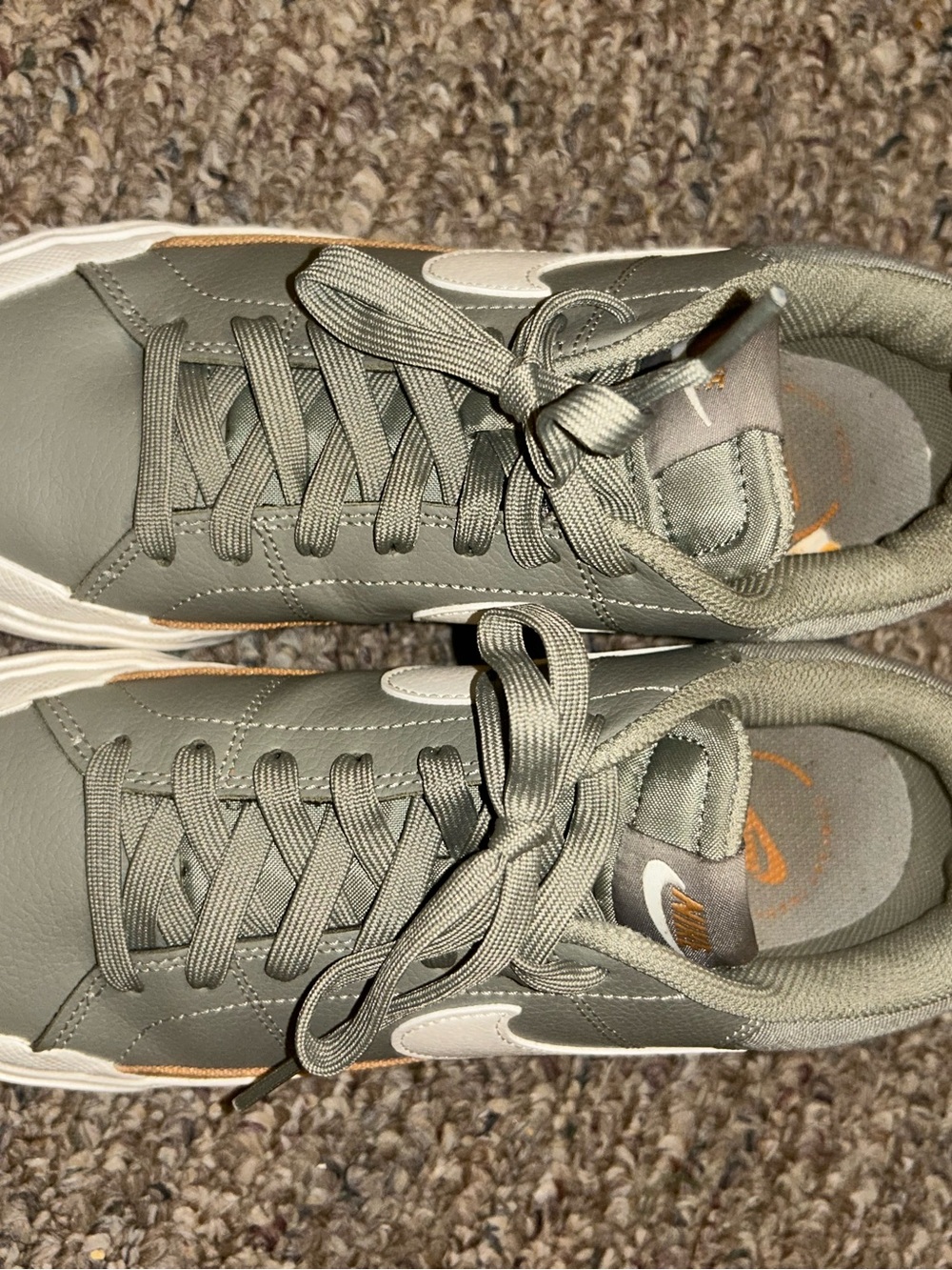 Nike Olive/White Legacy lift